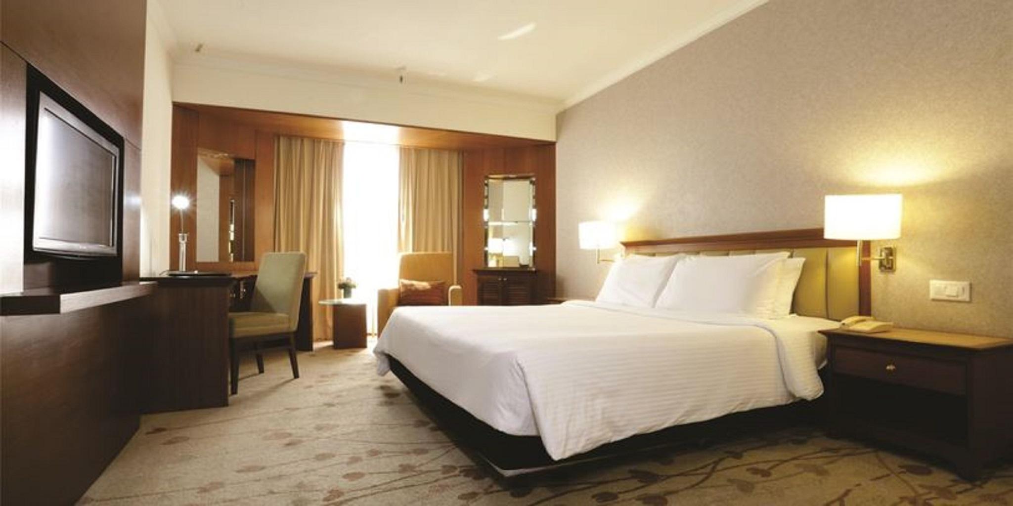 Mutiara Johor Bahru Hotel Exterior photo Deluxe Room