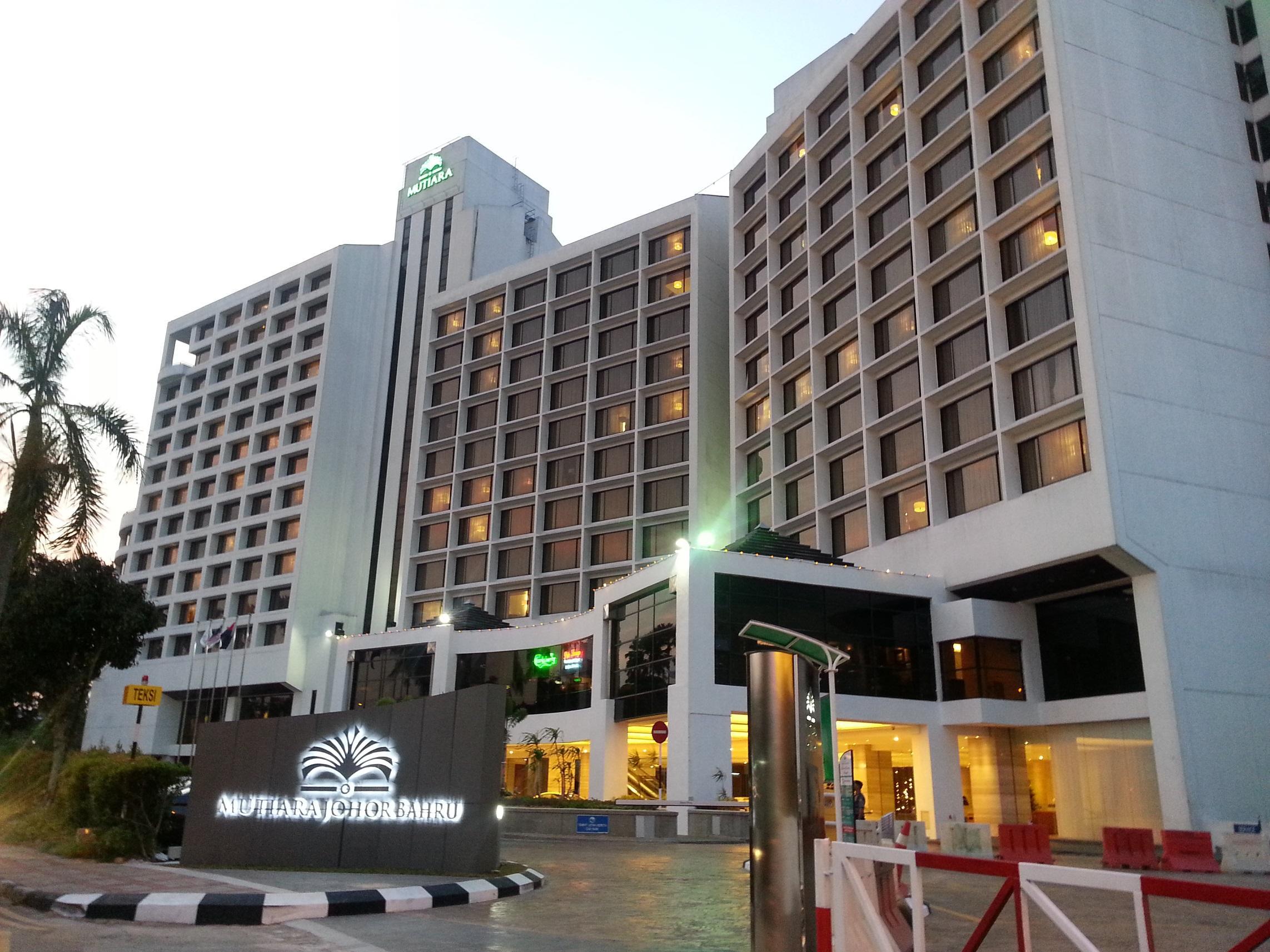 Mutiara Johor Bahru Hotel Exterior photo The hotel in 2012
