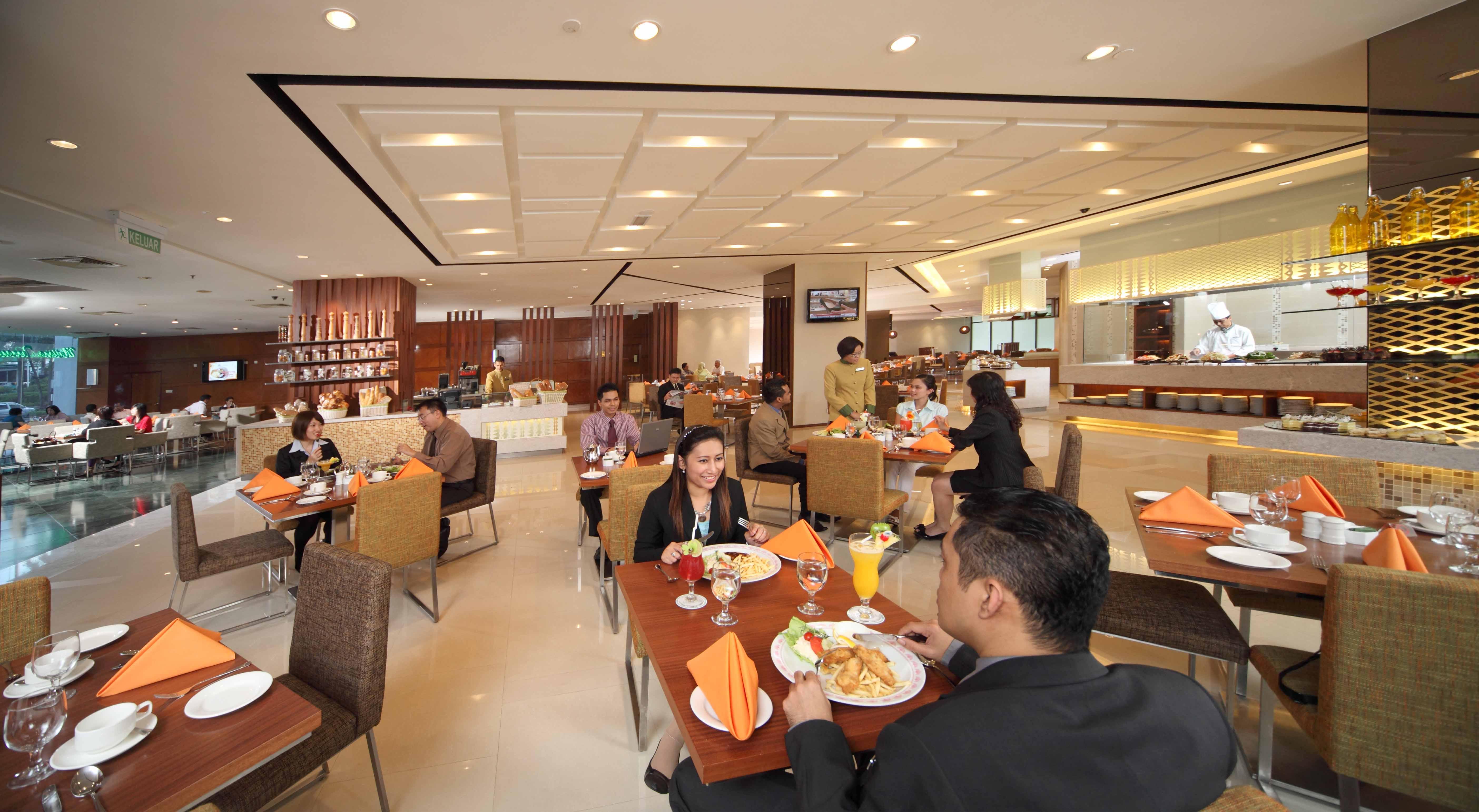 Mutiara Johor Bahru Hotel Exterior photo The lounge at Kuala Lumpur International Airport