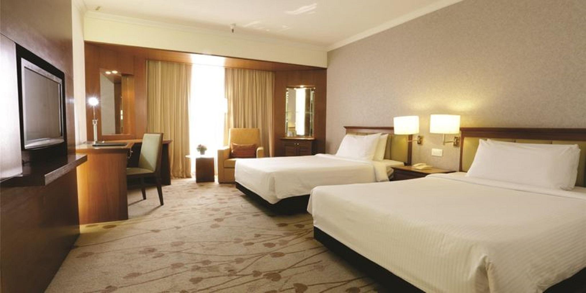 Mutiara Johor Bahru Hotel Exterior photo Deluxe Room