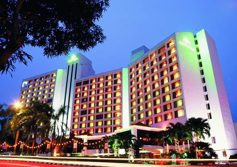 Mutiara Johor Bahru Hotel Exterior photo The Royal