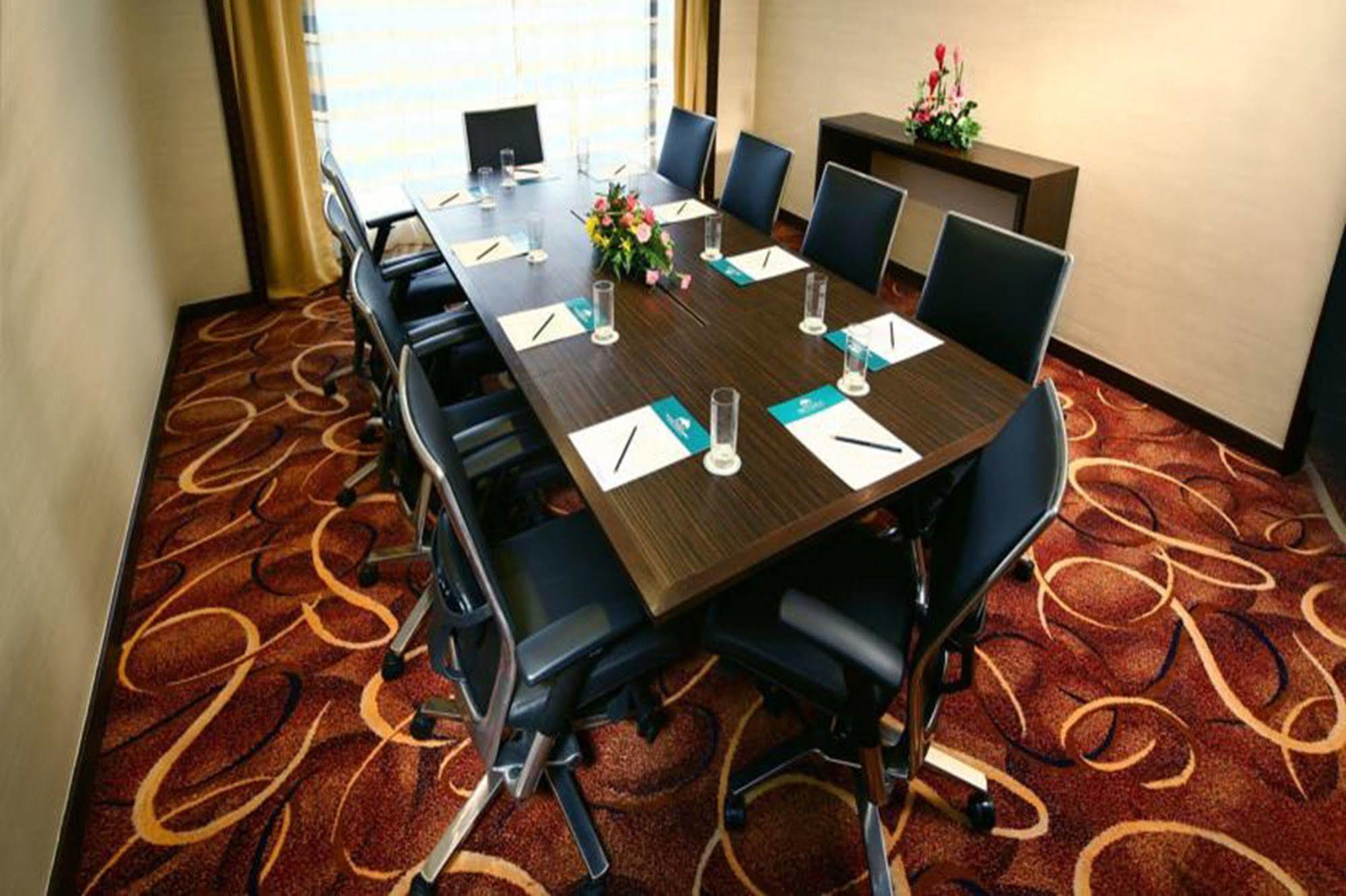 Mutiara Johor Bahru Hotel Exterior photo Meeting room