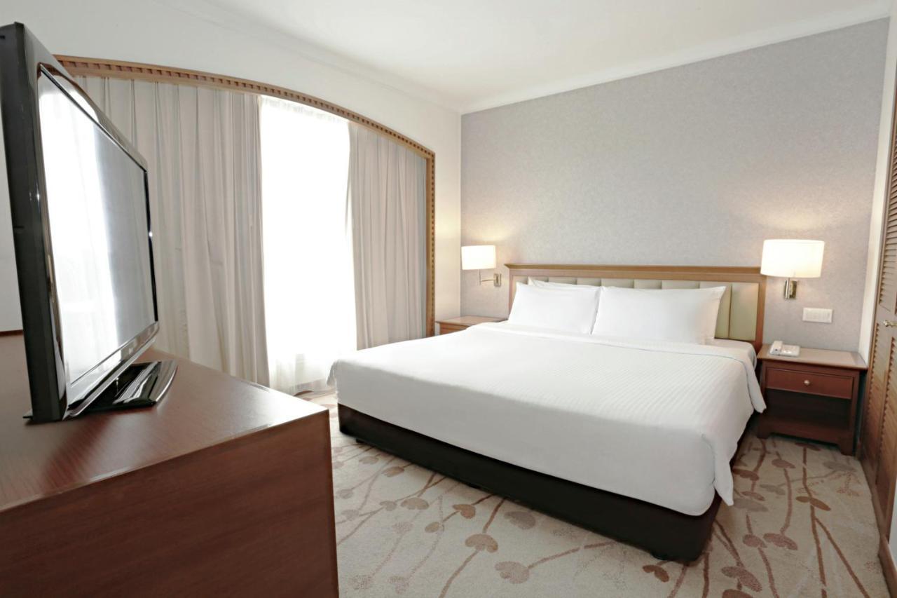 Mutiara Johor Bahru Hotel Exterior photo A bedroom at the hotel